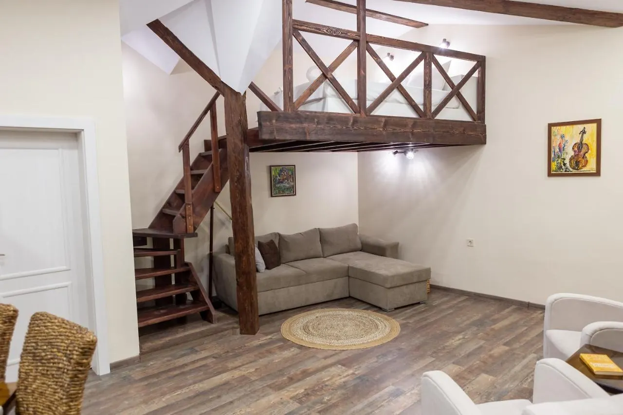 Central Loft Filibe 0*,